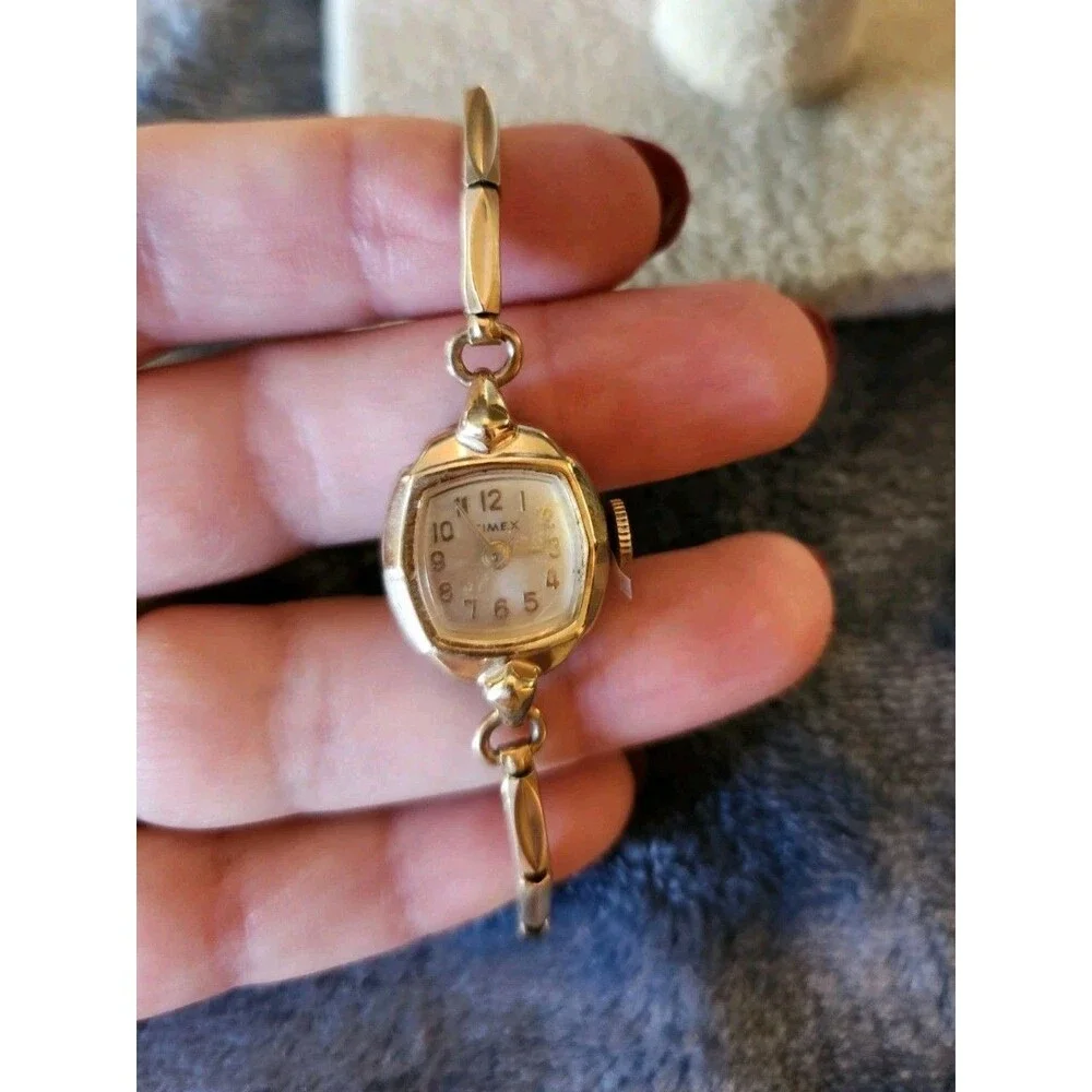 Vtg Women’s Timex Watch 1/20 10k Gold Filled Stretch Band Needs Service